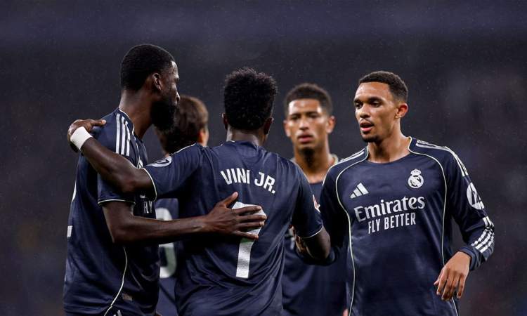 ريال مدريد يهزم إسبانيول بثنائية في الليجا